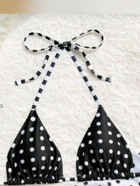 NWOT Adjustable Tie Polka Dot Triangle Bikini Top, M (6), Black W/ White Dots